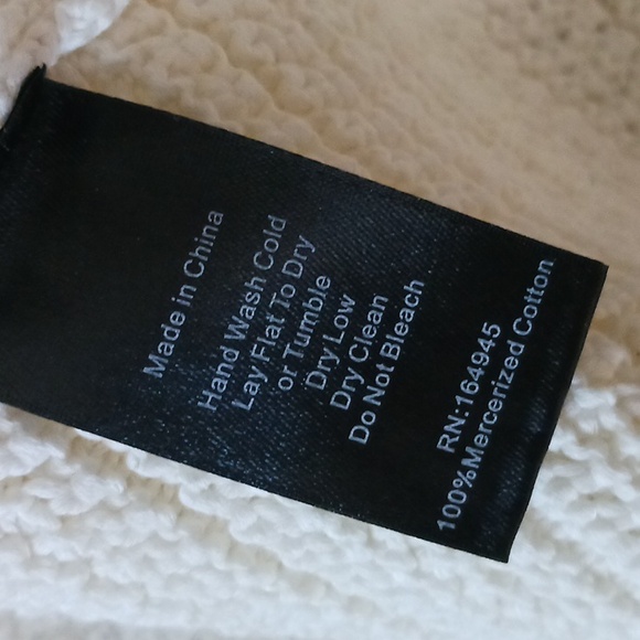 Toccin Cream Knit W Gold Buttons Cardigan. - Picture 11 of 11